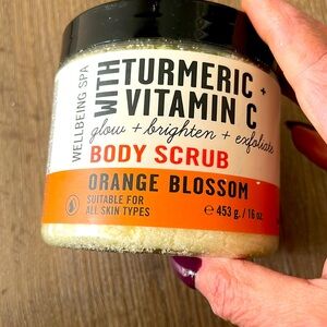 NIP! Wellbeing Spa Body Scrub w/Turmeric and Vitamin C Orange Blossom. 16 ounces